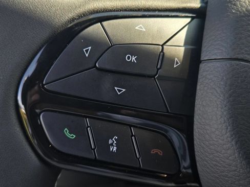 New 2027 Chrysler Pacifica Limited FWD image 17