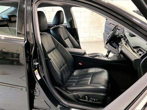 Used 2017 Lexus ES 350 w/ Luxury Package image 29