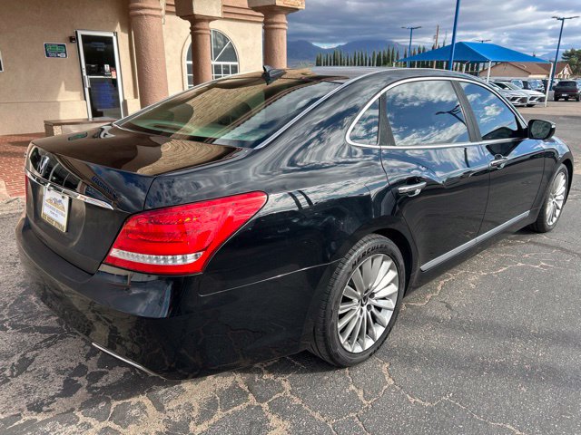 Used 2015 Hyundai Equus Signature RWD image 2
