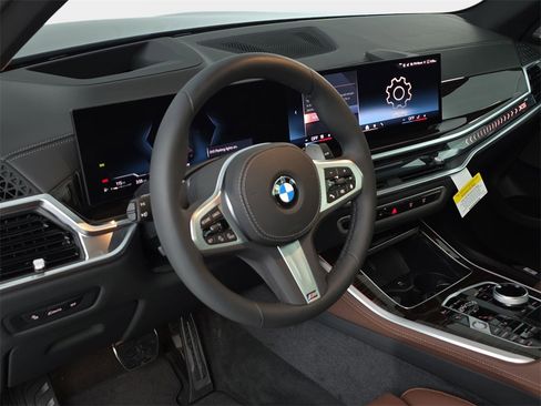 New 2026 BMW X5 xDrive40i w/ Executive Package image 16