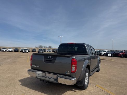 Used 2017 Nissan Frontier SV image 23