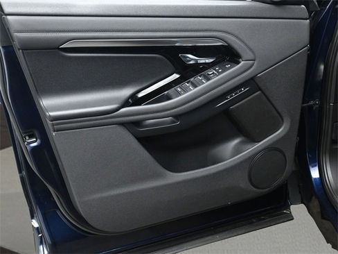 Used 2021 Land Rover Range Rover Evoque R-Dynamic S image 9