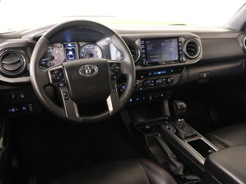 Used 2022 Toyota Tacoma TRD Pro AWD/4WD image 2