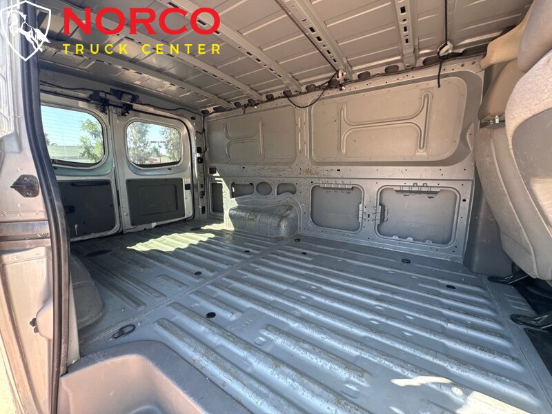Used 2012 Nissan NV 1500 S w/ Side Curtain Airbag Pkg RWD image 2
