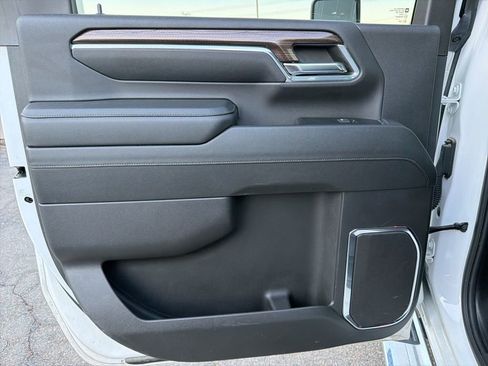 Used 2024 Chevrolet Silverado 2500 LT image 23