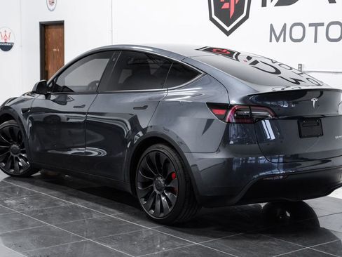 Used 2022 Tesla Model Y Performance AWD/4WD image 10