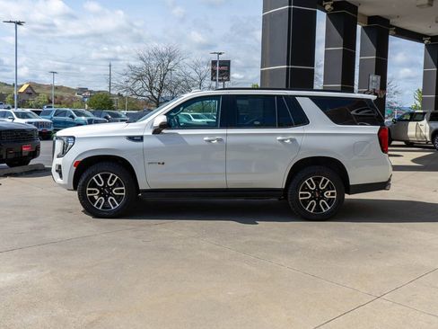 Used 2022 GMC Yukon AT4 w/ Max Trailering Package AWD/4WD image 4