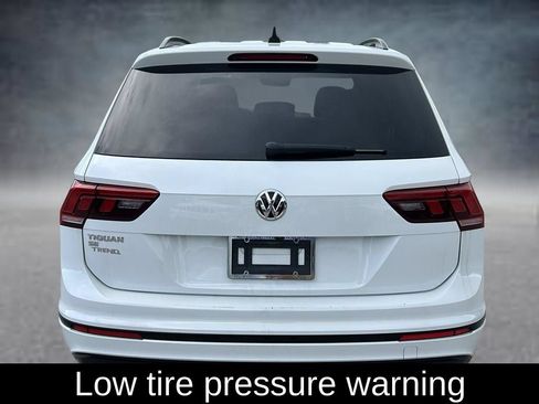 Used 2021 Volkswagen Tiguan SE R-Line FWD image 6