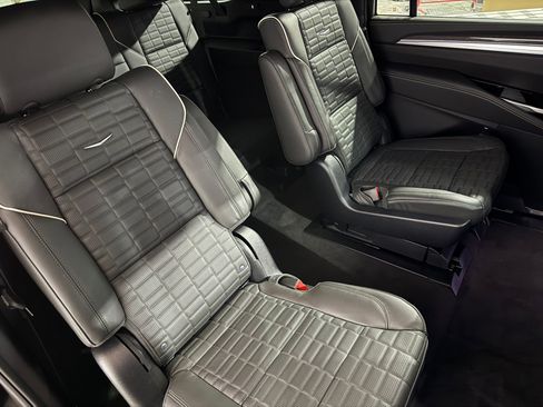 New 2026 Cadillac Escalade ESV V w/ LPO, ONYX Package image 57