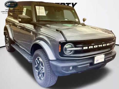 Used 2021 Ford Bronco Outer Banks AWD/4WD image 7
