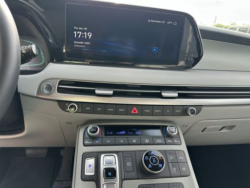 Used 2025 Hyundai Palisade SEL AWD/4WD image 18