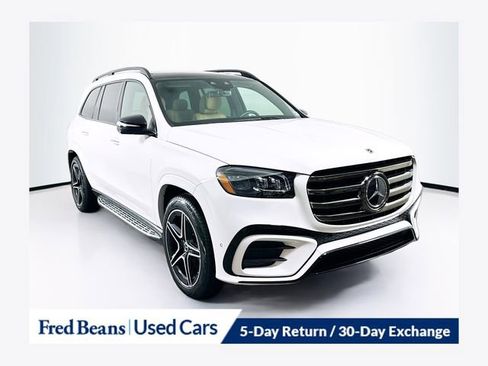 Used 2025 Mercedes-Benz GLS 450 4MATIC image 1