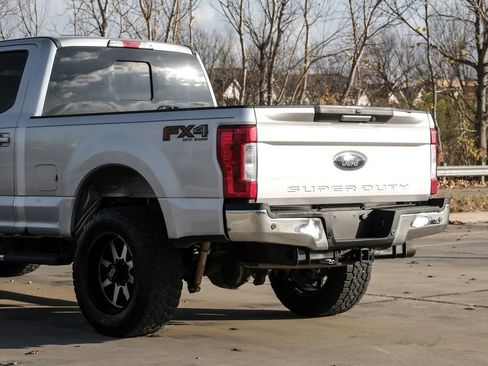 Used 2017 Ford F250 Lariat w/ FX4 Off-Road Package image 14