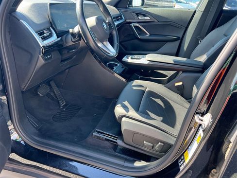 Used 2023 BMW X1 xDrive28i image 9