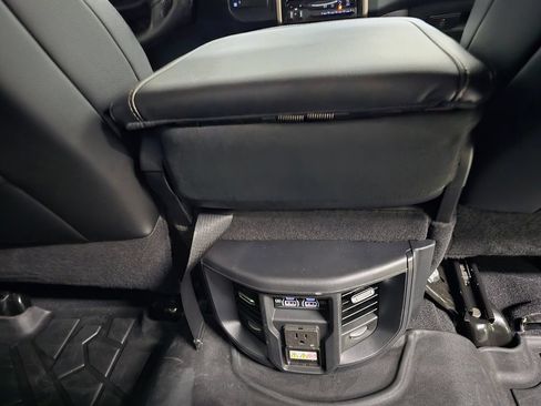 Used 2024 RAM 2500 Laramie w/ Safety Group AWD/4WD image 40