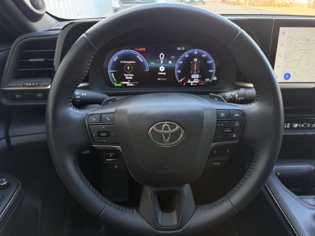 Used 2023 Toyota Crown Platinum AWD/4WD image 13