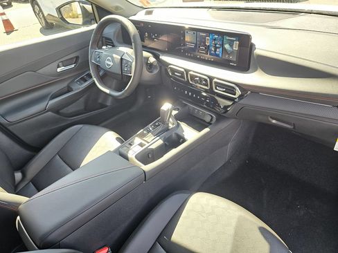 New 2026 Nissan Sentra SR w/ SR Premium Package FWD image 29