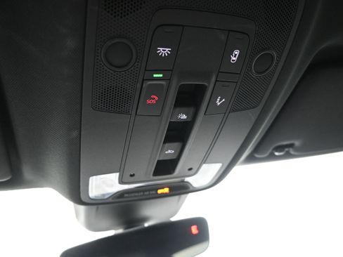 Used 2023 Audi Q3 2.0T Premium w/ Convenience Package image 21