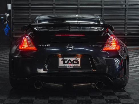 Used 2013 Nissan 370Z NISMO image 24