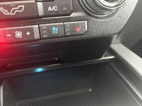 Used 2019 Ford F150 Raptor w/ Equipment Group 802A Luxury image 8