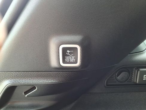 Used 2023 Jeep Grand Cherokee Trailhawk AWD/4WD image 23