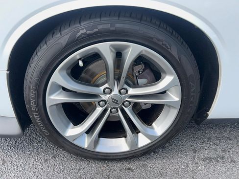Used 2020 Dodge Challenger R/T RWD image 9
