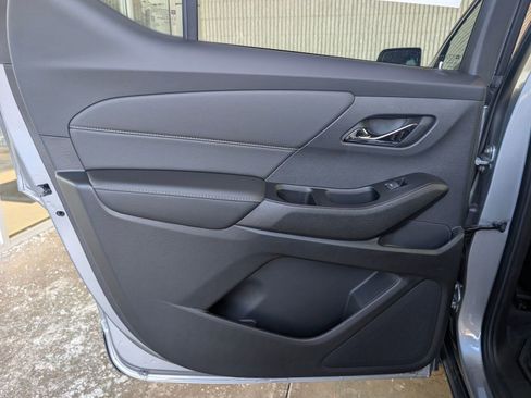 Certified 2023 Chevrolet Traverse LT w/ LT Premium Package image 29