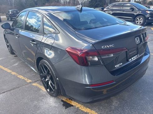 Used 2025 Honda Civic Sport image 6