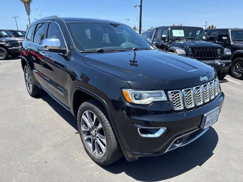 Used 2018 Jeep Grand Cherokee Overland RWD image 8