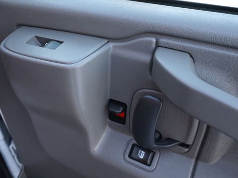 Used 2024 Chevrolet Express 3500 LT w/ LT Preferred Equipment Group image 17