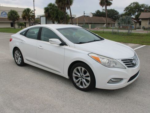 Used 2013 Hyundai Azera FWD image 22
