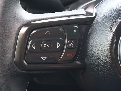 Used 2025 Jeep Gladiator Mojave image 27