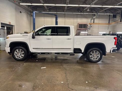 New 2026 Chevrolet Silverado 2500 High Country w/ Technology Package AWD/4WD image 3