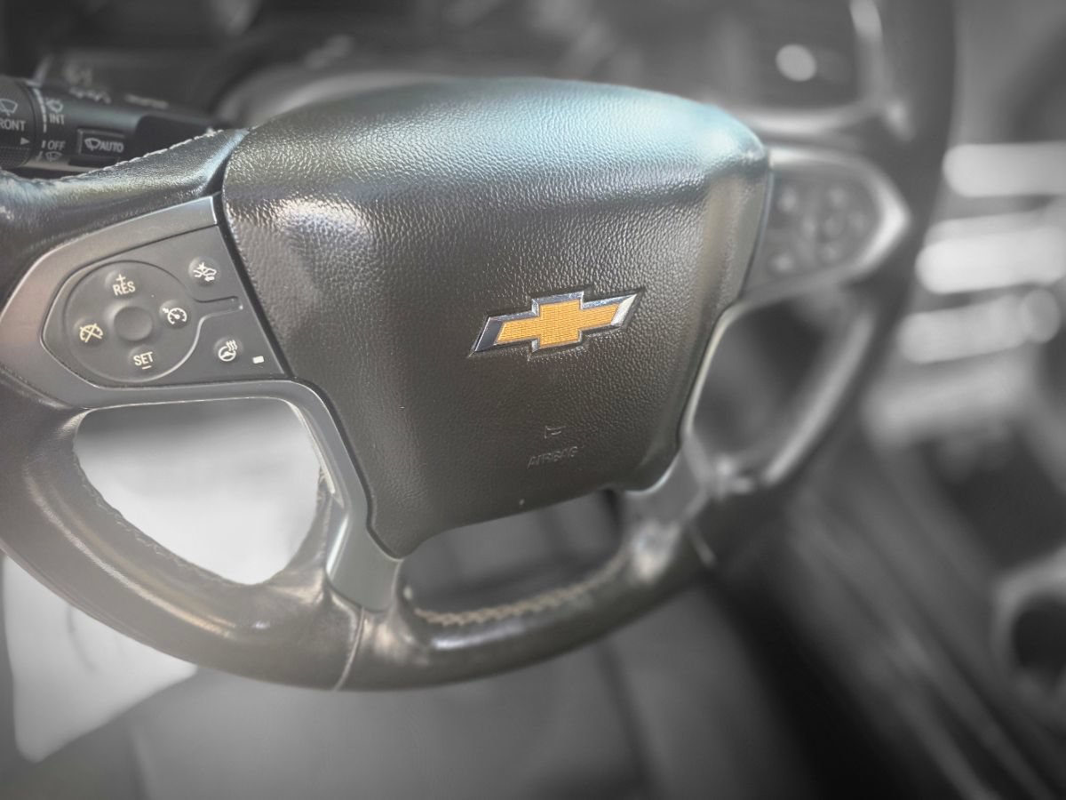 Used 2020 Chevrolet Tahoe LT w/ Luxury Package RWD image 25