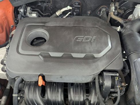 Used 2017 Hyundai Santa Fe Sport w/ 2.4L Tech Package 04 FWD image 12