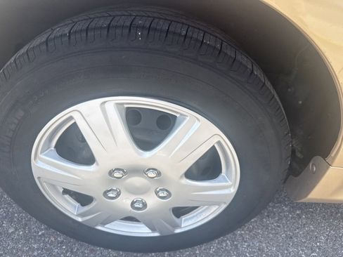 Used 2013 Toyota Corolla L image 9