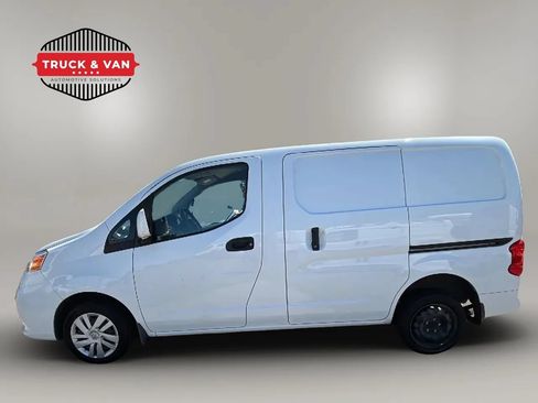 Used 2020 Nissan NV200 SV FWD image 2