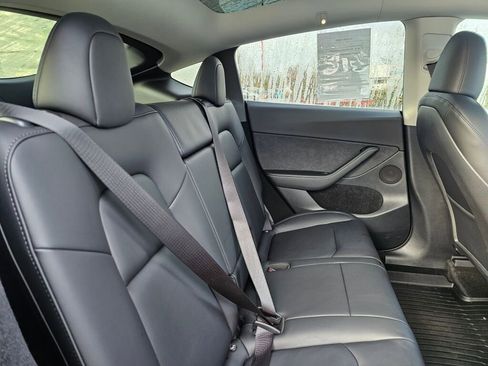 Used 2023 Tesla Model Y Long Range image 13