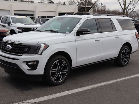Used 2021 Ford Expedition Max Limited image 5