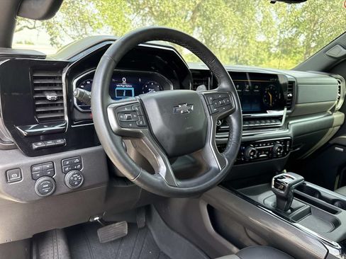 Used 2024 Chevrolet Silverado 1500 ZR2 w/ Technology Package AWD/4WD image 33