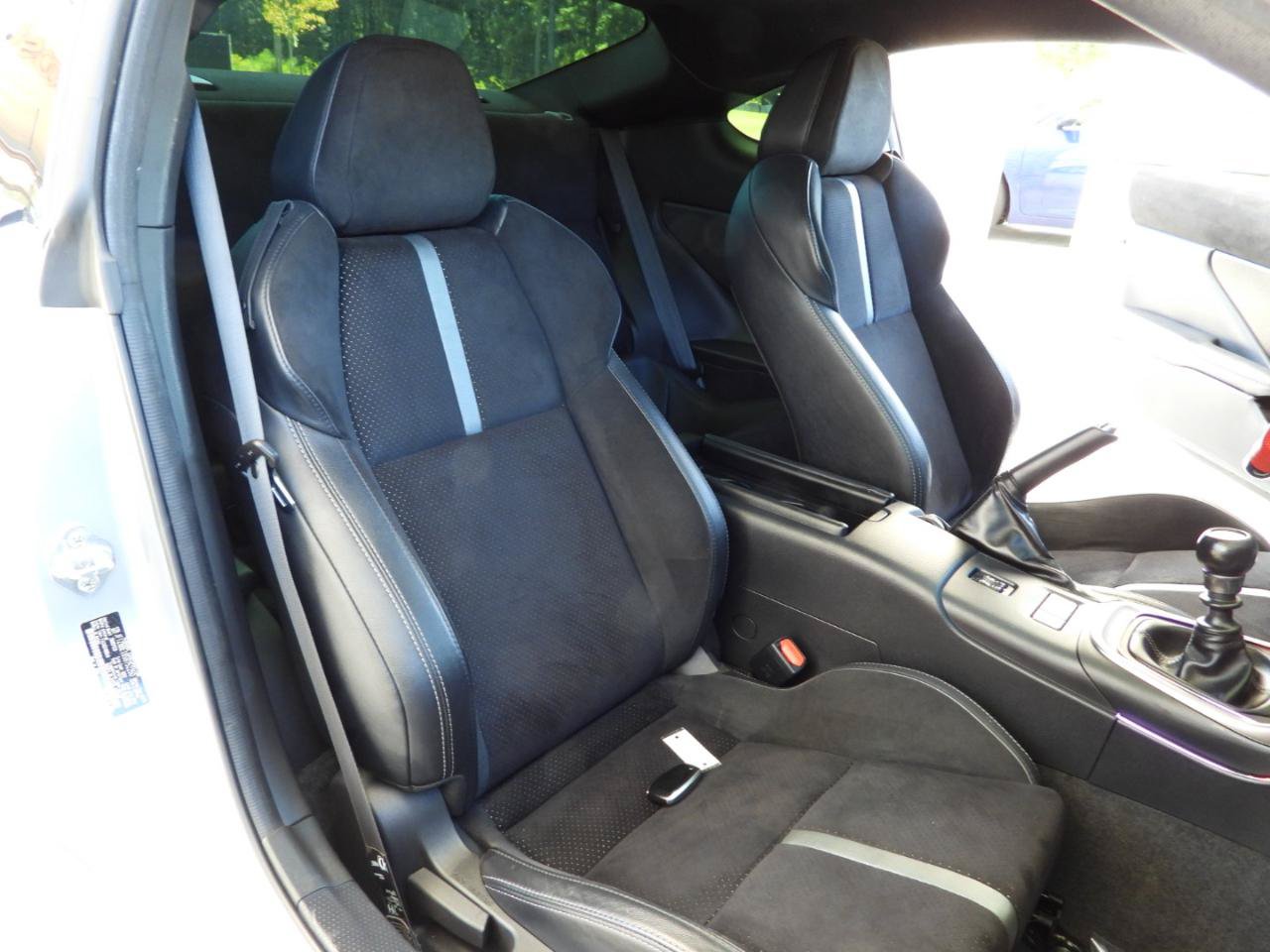Used 2025 Toyota GR86 Premium w/ ALL Weather Mat Package (TMS) RWD image 82