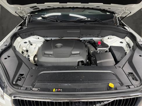 Used 2019 Volvo XC90 T6 Momentum w/ Protection Package Premier AWD/4WD image 9