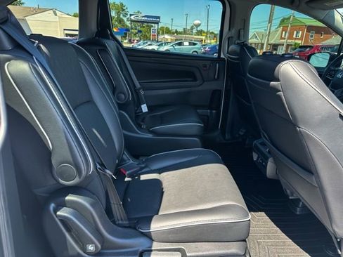Used 2023 Honda Odyssey Elite image 25