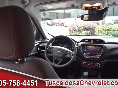 Used 2023 Chevrolet TrailBlazer LT w/ Convenience Package FWD image 24