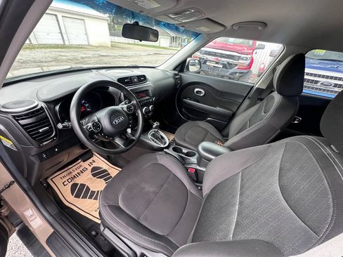 Used 2016 Kia Soul FWD image 9