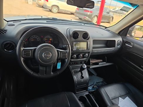 Used 2017 Jeep Patriot High Altitude AWD/4WD image 8