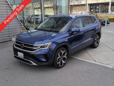 Used 2022 Volkswagen Taos SEL w/ Panoramic Sunroof Package image 1