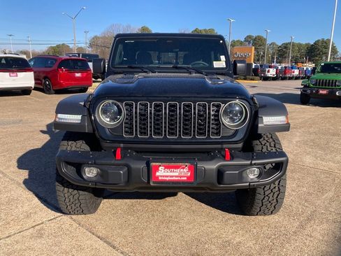 New 2026 Jeep Gladiator Rubicon w/ Safety Group AWD/4WD image 9