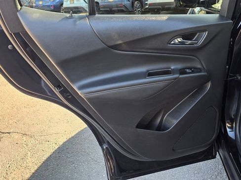 Used 2023 Chevrolet Equinox Premier image 21