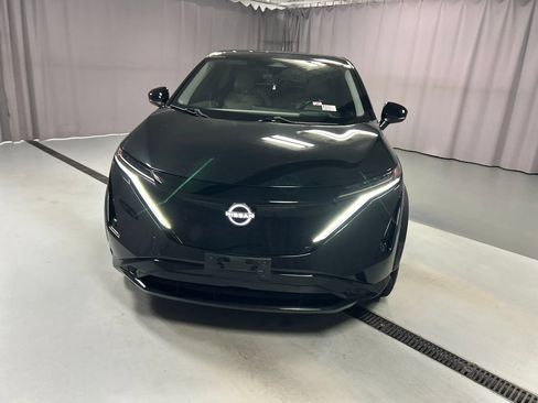 Used 2023 Nissan Ariya FWD image 2